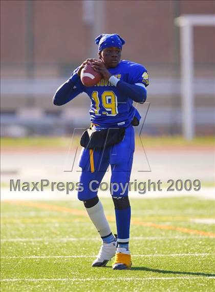 Thumbnail 3 in Automotive vs. South Bronx (PSAL Cup Division Final) photogallery.