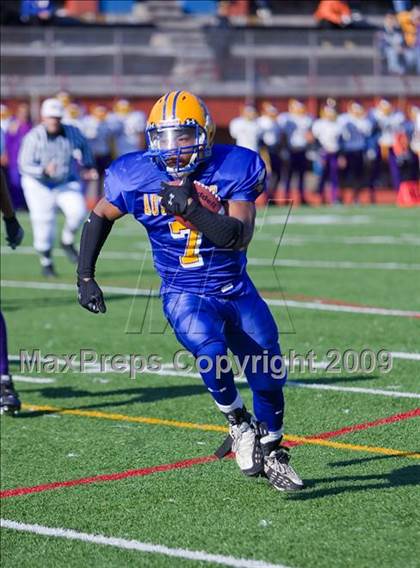 Thumbnail 3 in Automotive vs. South Bronx (PSAL Cup Division Final) photogallery.