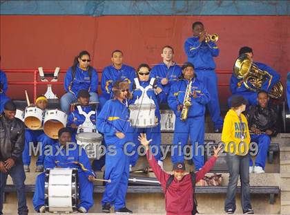 Thumbnail 3 in Automotive vs. South Bronx (PSAL Cup Division Final) photogallery.