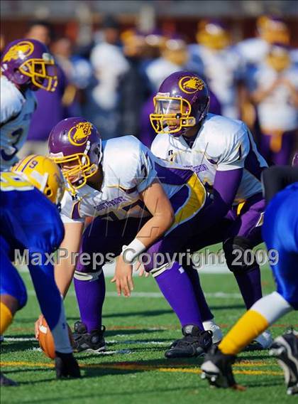 Thumbnail 1 in Automotive vs. South Bronx (PSAL Cup Division Final) photogallery.