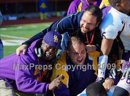 Thumbnail 2 in Automotive vs. South Bronx (PSAL Cup Division Final) photogallery.