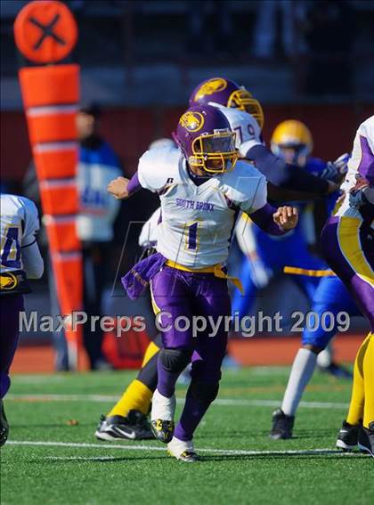 Thumbnail 2 in Automotive vs. South Bronx (PSAL Cup Division Final) photogallery.
