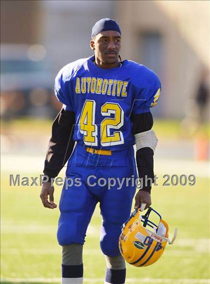 Thumbnail 1 in Automotive vs. South Bronx (PSAL Cup Division Final) photogallery.
