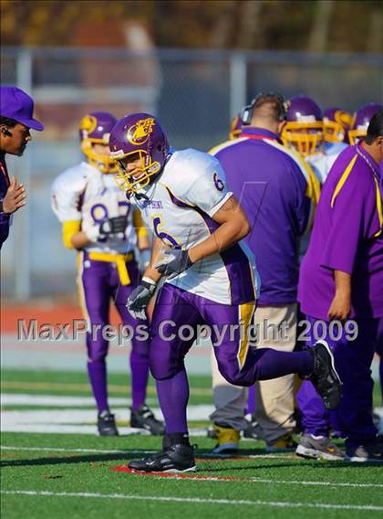 Thumbnail 1 in Automotive vs. South Bronx (PSAL Cup Division Final) photogallery.