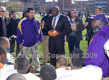 Thumbnail 3 in Automotive vs. South Bronx (PSAL Cup Division Final) photogallery.