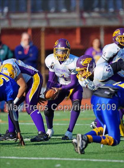 Thumbnail 3 in Automotive vs. South Bronx (PSAL Cup Division Final) photogallery.