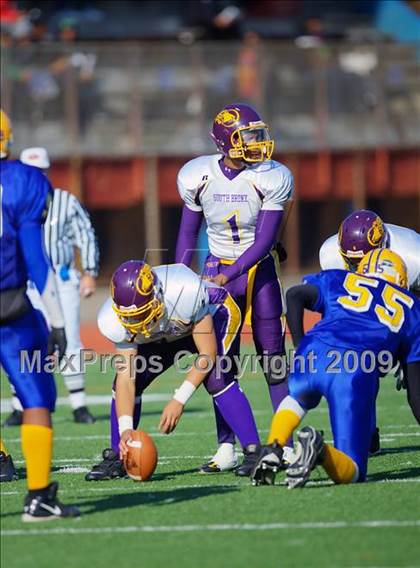 Thumbnail 2 in Automotive vs. South Bronx (PSAL Cup Division Final) photogallery.