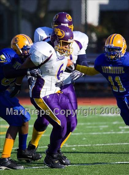 Thumbnail 2 in Automotive vs. South Bronx (PSAL Cup Division Final) photogallery.