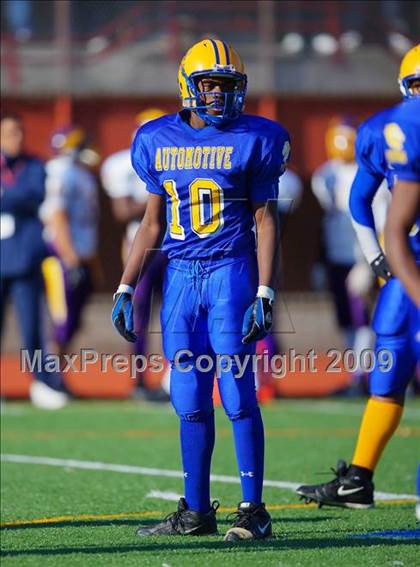 Thumbnail 2 in Automotive vs. South Bronx (PSAL Cup Division Final) photogallery.