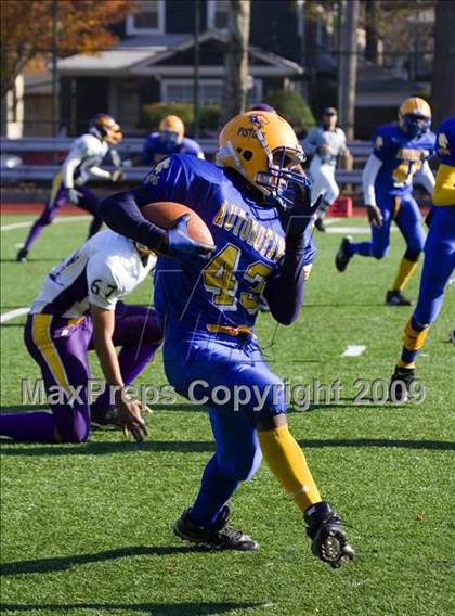 Thumbnail 2 in Automotive vs. South Bronx (PSAL Cup Division Final) photogallery.