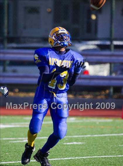 Thumbnail 3 in Automotive vs. South Bronx (PSAL Cup Division Final) photogallery.