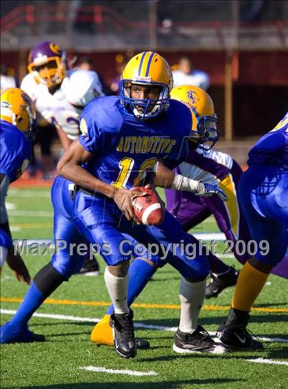 Thumbnail 1 in Automotive vs. South Bronx (PSAL Cup Division Final) photogallery.