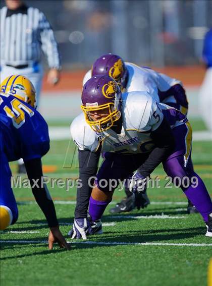 Thumbnail 3 in Automotive vs. South Bronx (PSAL Cup Division Final) photogallery.