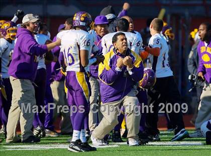 Thumbnail 3 in Automotive vs. South Bronx (PSAL Cup Division Final) photogallery.