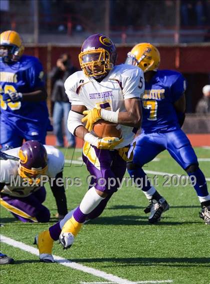 Thumbnail 2 in Automotive vs. South Bronx (PSAL Cup Division Final) photogallery.