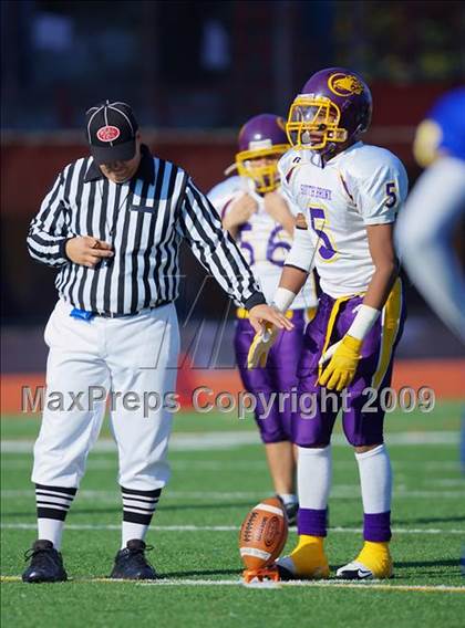 Thumbnail 1 in Automotive vs. South Bronx (PSAL Cup Division Final) photogallery.