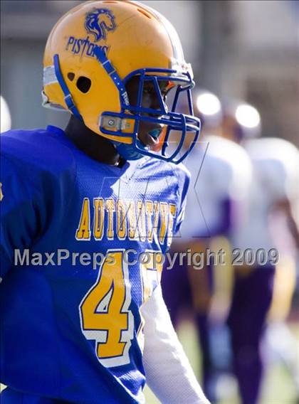 Thumbnail 3 in Automotive vs. South Bronx (PSAL Cup Division Final) photogallery.
