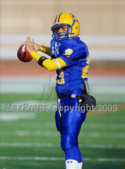 Thumbnail 1 in Automotive vs. South Bronx (PSAL Cup Division Final) photogallery.