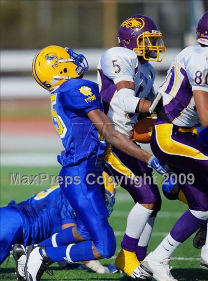 Thumbnail 1 in Automotive vs. South Bronx (PSAL Cup Division Final) photogallery.