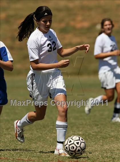 Thumbnail 1 in Greeneville vs Karns (Bearden Invitational) photogallery.