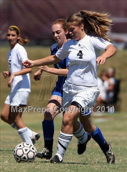 Thumbnail 3 in Greeneville vs Karns (Bearden Invitational) photogallery.