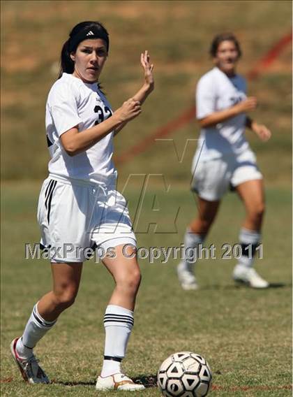 Thumbnail 2 in Greeneville vs Karns (Bearden Invitational) photogallery.