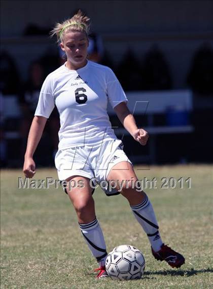 Thumbnail 2 in Greeneville vs Karns (Bearden Invitational) photogallery.