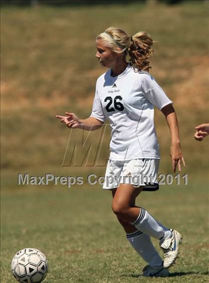 Thumbnail 1 in Greeneville vs Karns (Bearden Invitational) photogallery.