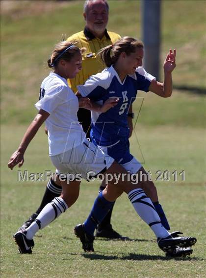 Thumbnail 2 in Greeneville vs Karns (Bearden Invitational) photogallery.