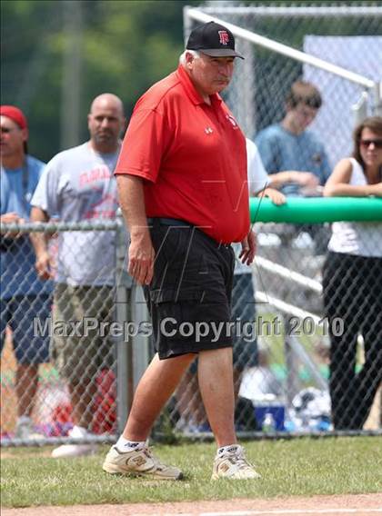 Thumbnail 3 in Floral Park v. Pearl River (NYSPHSAA Class A Semifinal) photogallery.