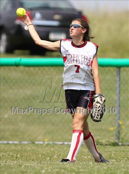 Thumbnail 3 in Floral Park v. Pearl River (NYSPHSAA Class A Semifinal) photogallery.