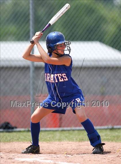 Thumbnail 1 in Floral Park v. Pearl River (NYSPHSAA Class A Semifinal) photogallery.