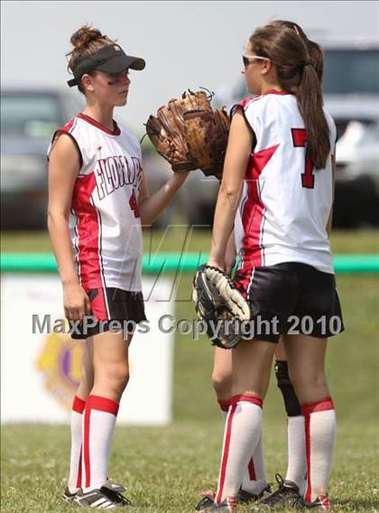 Thumbnail 1 in Floral Park v. Pearl River (NYSPHSAA Class A Semifinal) photogallery.