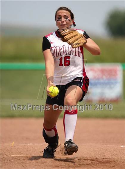 Thumbnail 1 in Floral Park v. Pearl River (NYSPHSAA Class A Semifinal) photogallery.