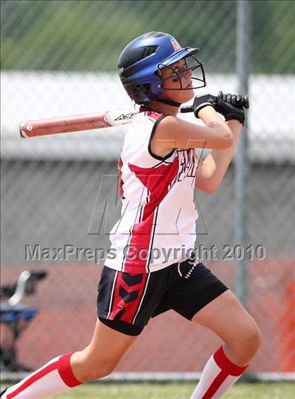 Thumbnail 3 in Floral Park v. Pearl River (NYSPHSAA Class A Semifinal) photogallery.