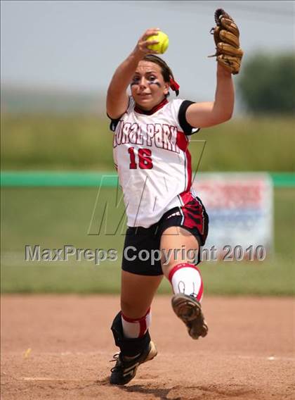 Thumbnail 2 in Floral Park v. Pearl River (NYSPHSAA Class A Semifinal) photogallery.