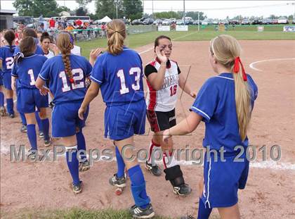 Thumbnail 2 in Floral Park v. Pearl River (NYSPHSAA Class A Semifinal) photogallery.