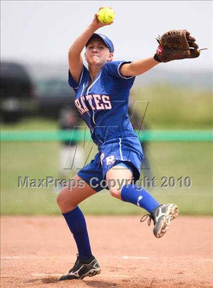 Thumbnail 1 in Floral Park v. Pearl River (NYSPHSAA Class A Semifinal) photogallery.