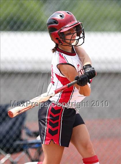 Thumbnail 1 in Floral Park v. Pearl River (NYSPHSAA Class A Semifinal) photogallery.
