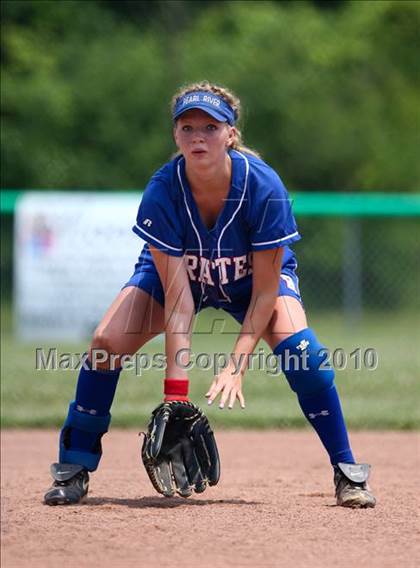 Thumbnail 3 in Floral Park v. Pearl River (NYSPHSAA Class A Semifinal) photogallery.