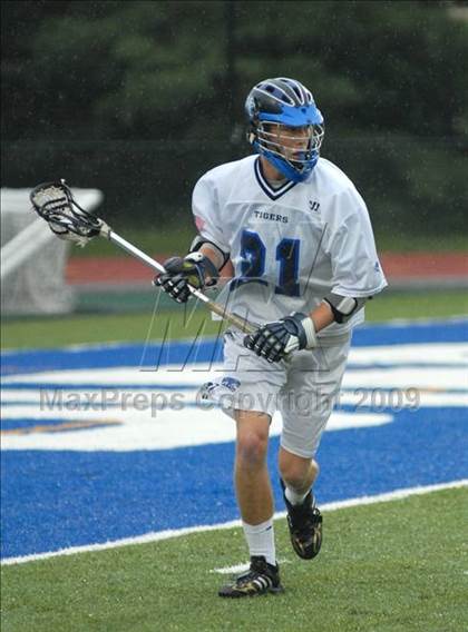 Thumbnail 2 in Putnam Valley vs. Manhasset (NYSPHSAA Class C Semifinal) photogallery.