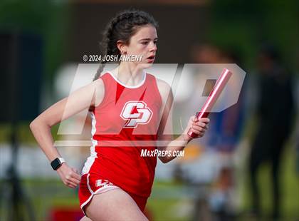 Thumbnail 3 in Red and Gold Relays photogallery.