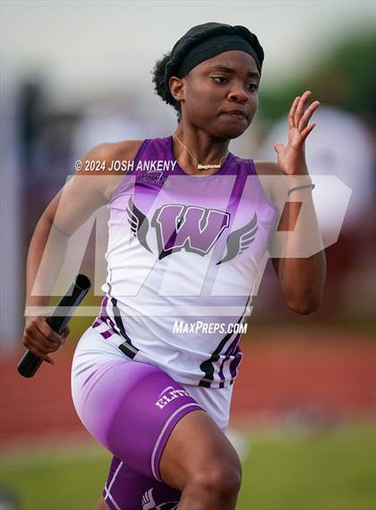 Thumbnail 3 in Red and Gold Relays photogallery.