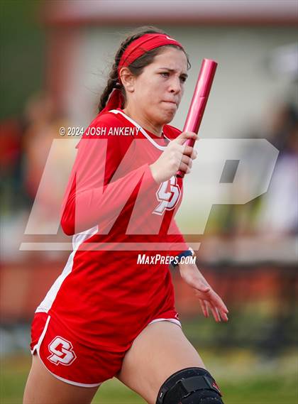 Thumbnail 1 in Red and Gold Relays photogallery.