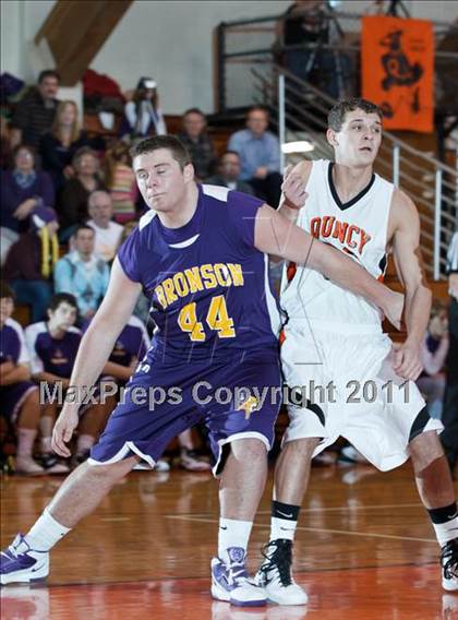 Thumbnail 1 in Bronson @ Quincy photogallery.