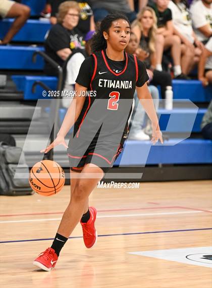 Thumbnail 2 in Etiwanda vs. Gilbert (Section 7) photogallery.