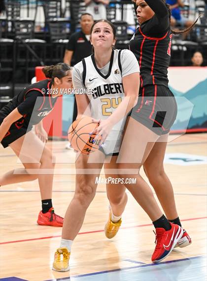 Thumbnail 3 in Etiwanda vs. Gilbert (Section 7) photogallery.