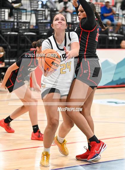 Thumbnail 1 in Etiwanda vs. Gilbert (Section 7) photogallery.