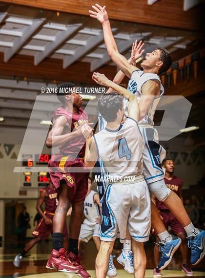 Thumbnail 2 in Edison vs. Pleasant Valley photogallery.