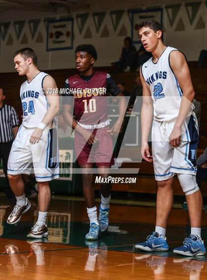Thumbnail 1 in Edison vs. Pleasant Valley photogallery.